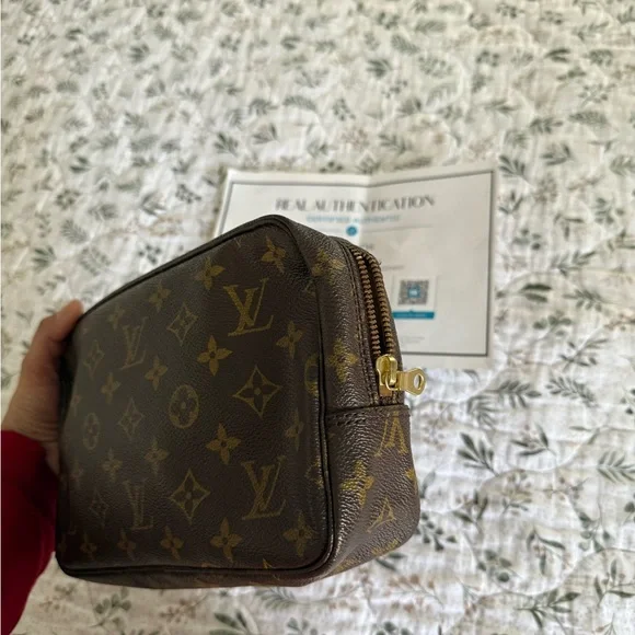 Louis Vuitton Monogram Trousse Toiletry Pouch - Picture 14 of 14